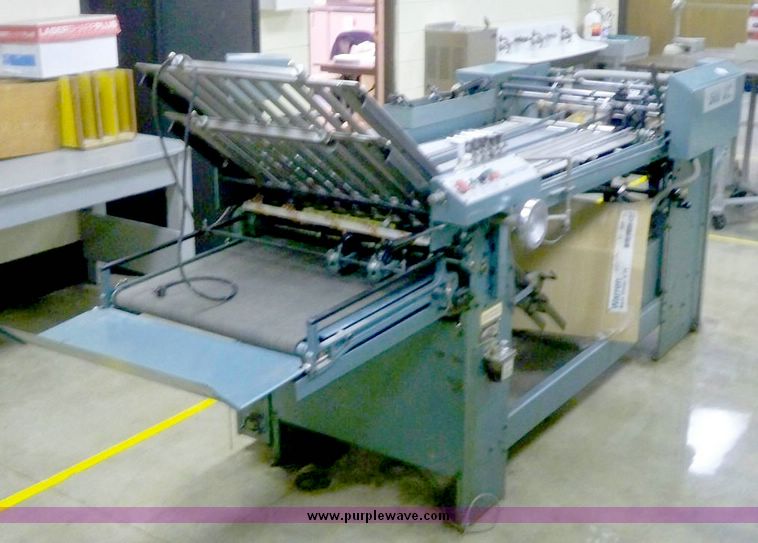 image for item 7477 Baum paper folder