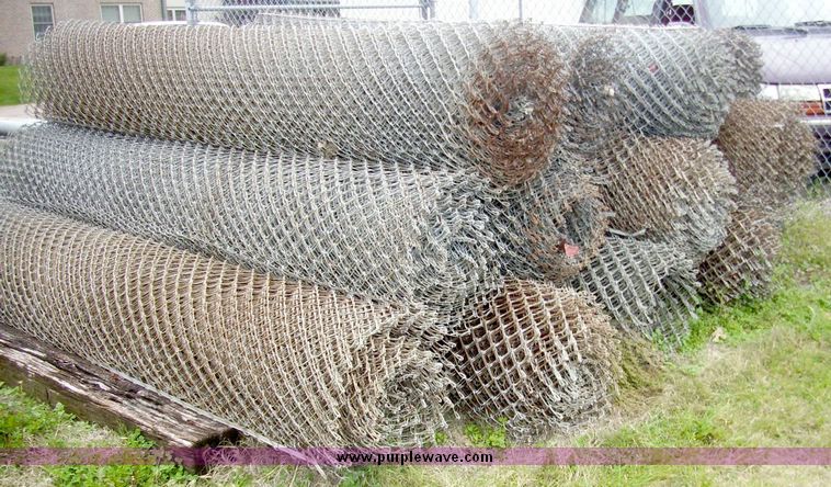 image for item 7720 (14) rolls of chain link fence