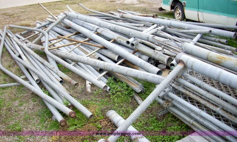 image for item 7720 (14) rolls of chain link fence