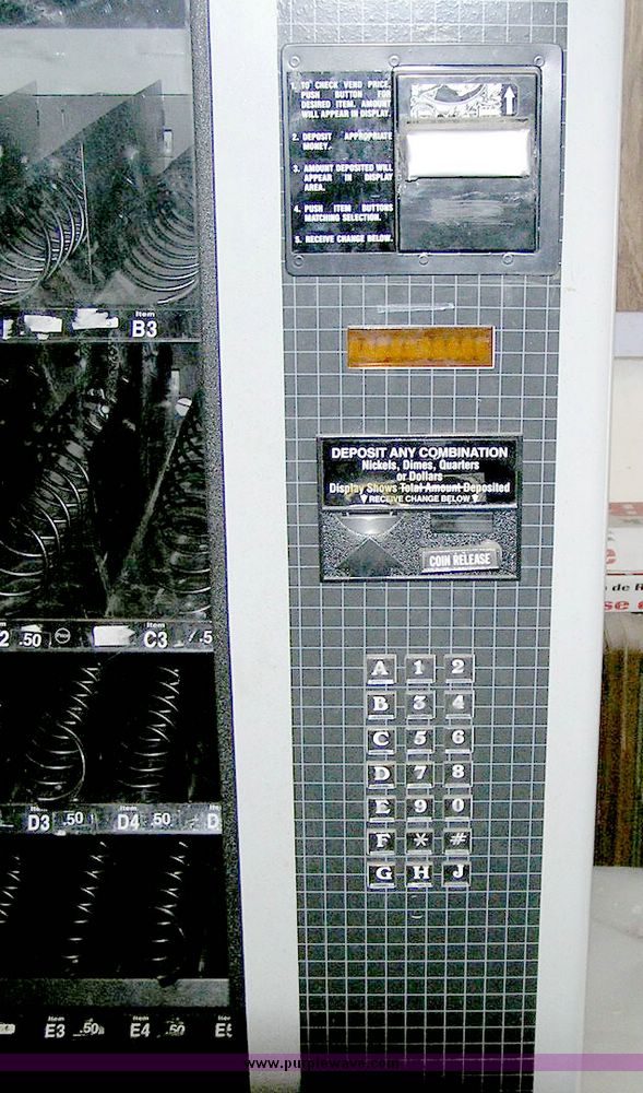 image for item 8386 Nama vending machine