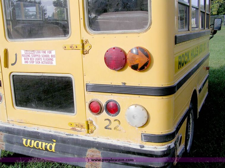 image for item 8810 1992 GMC G3500 Ward bus