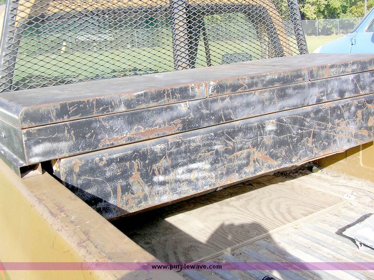 image for item 8812 1985 Chevrolet C10 pickup truck