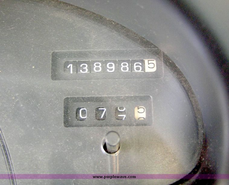 image for item 8816 1994 Oldsmobile 88 Royale LS