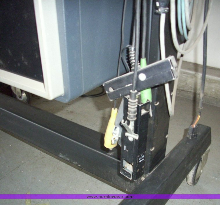 image for item 9083 Allen digital engine analyzer computer test center