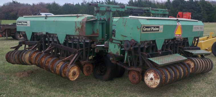 image for item 5155 Great Plains FPF30 30' folding drill