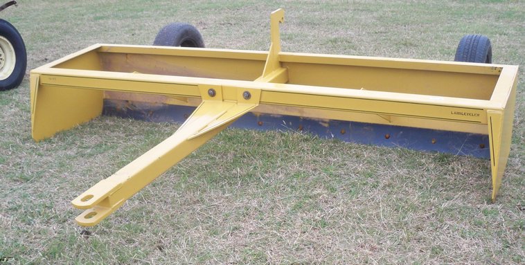 image for item 5156 Diamond H 10' box scraper