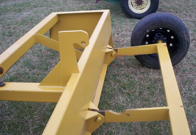 image for item 5156 Diamond H 10' box scraper