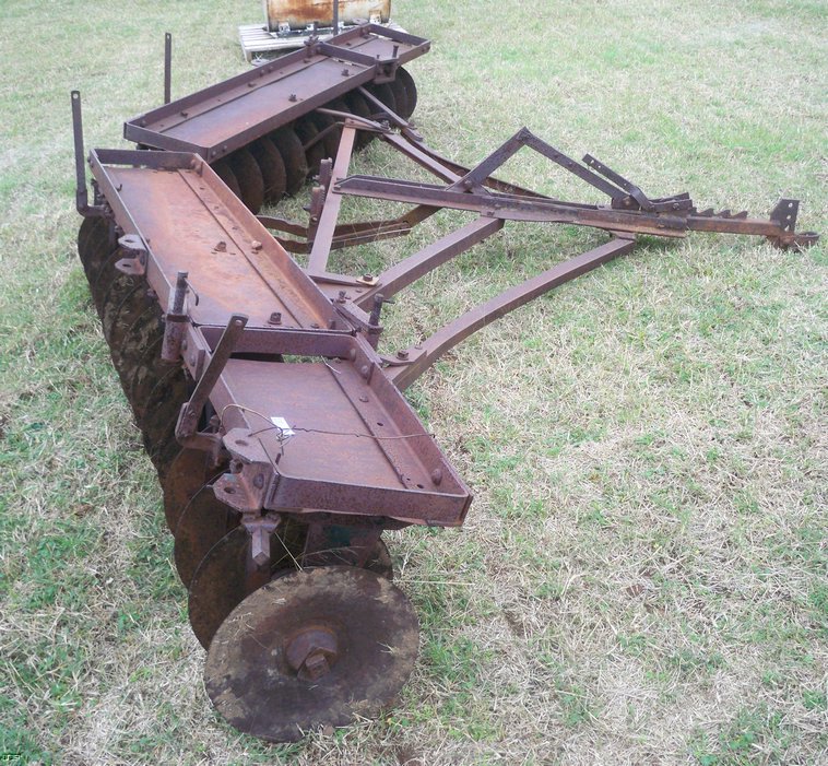 image for item 5161 International drag type disc