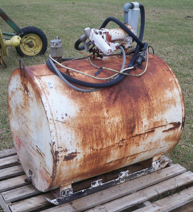 image for item 5162 100 gallon fuel tank with 12V pump