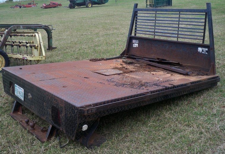 image for item 5164 7' x 8' WW steel floor flat bed