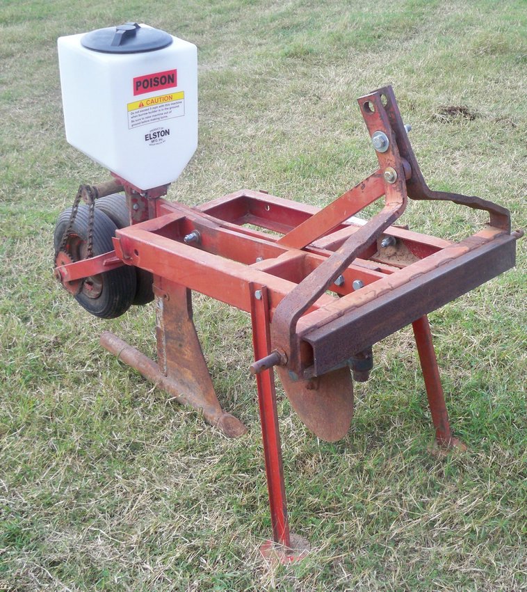 image for item 5172 Gopher getter poison injector