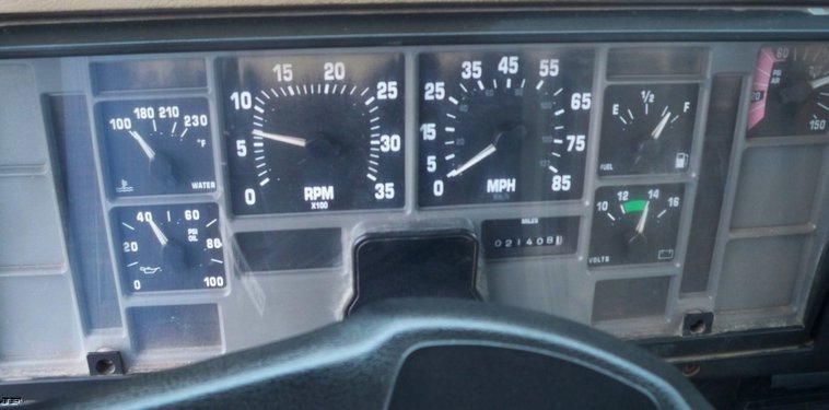 image for item 5180 1994 International 4900 crew cab bucket truck