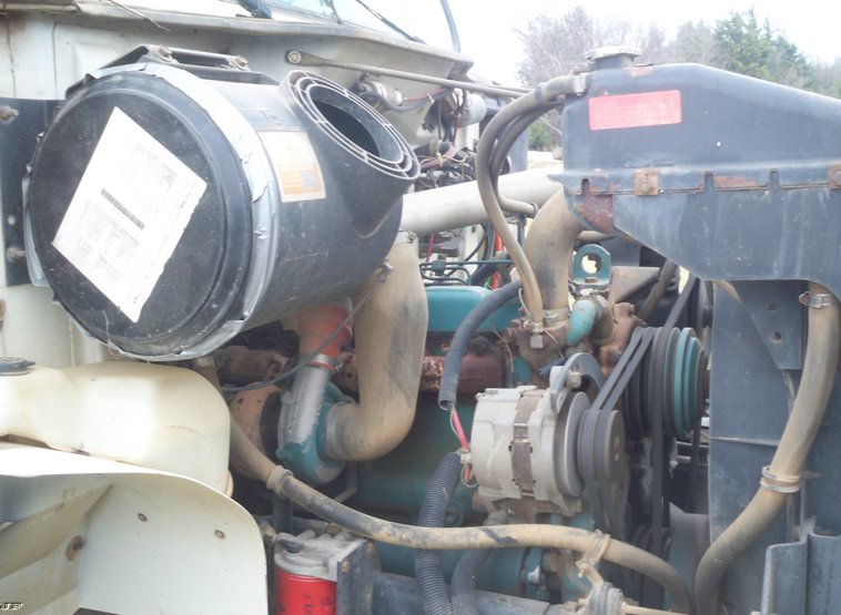 image for item 5180 1994 International 4900 crew cab bucket truck