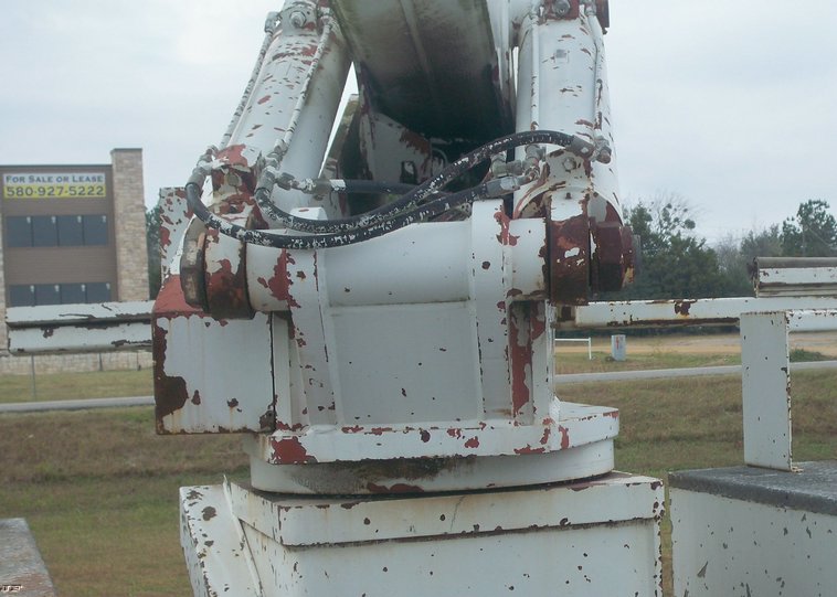 image for item 5180 1994 International 4900 crew cab bucket truck