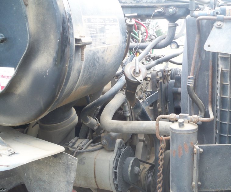 image for item 5181 1991 Ford L9000 semi truck