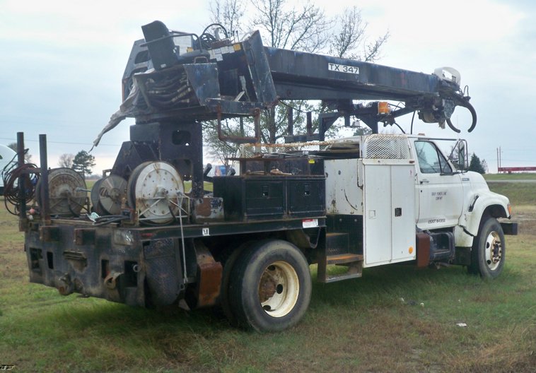 image for item 5182 1996 Ford F700