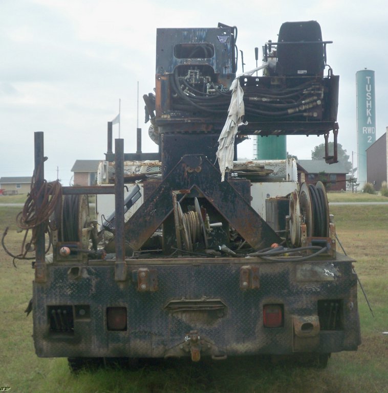 image for item 5182 1996 Ford F700