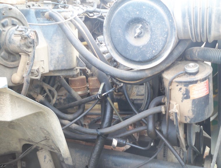 image for item 5182 1996 Ford F700