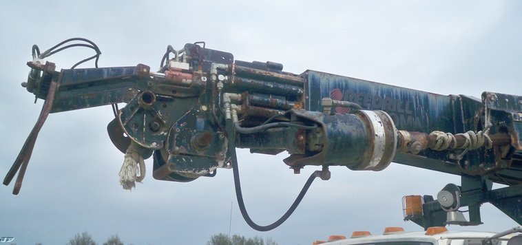 image for item 5182 1996 Ford F700