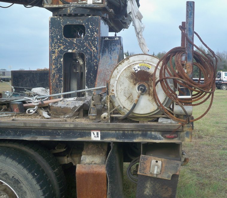 image for item 5182 1996 Ford F700