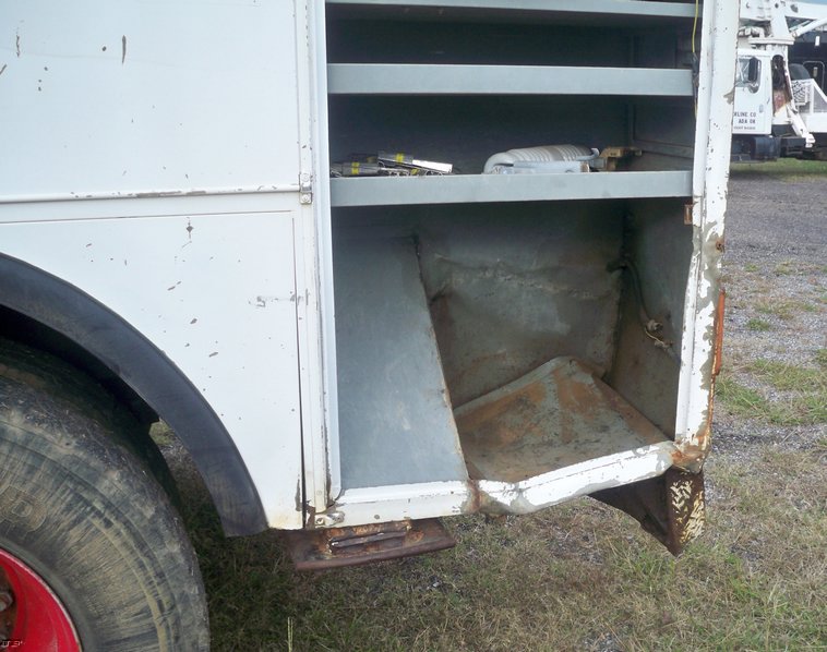 image for item 5183 1988 International S1955