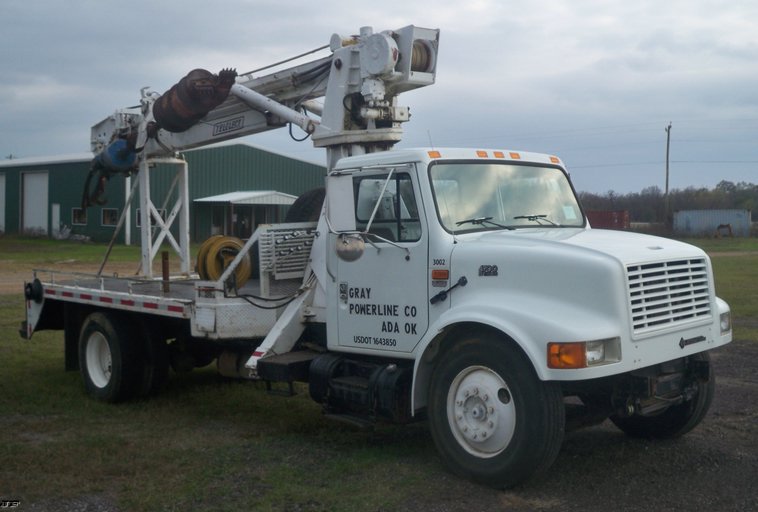 image for item 5184 1996 International 4700 boom truck