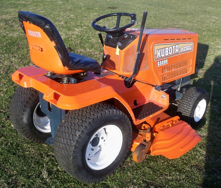 image for item 5186 Kubota diesel mower