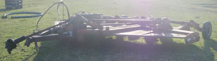 image for item 5188 Bush Hog 15' bat wing mower