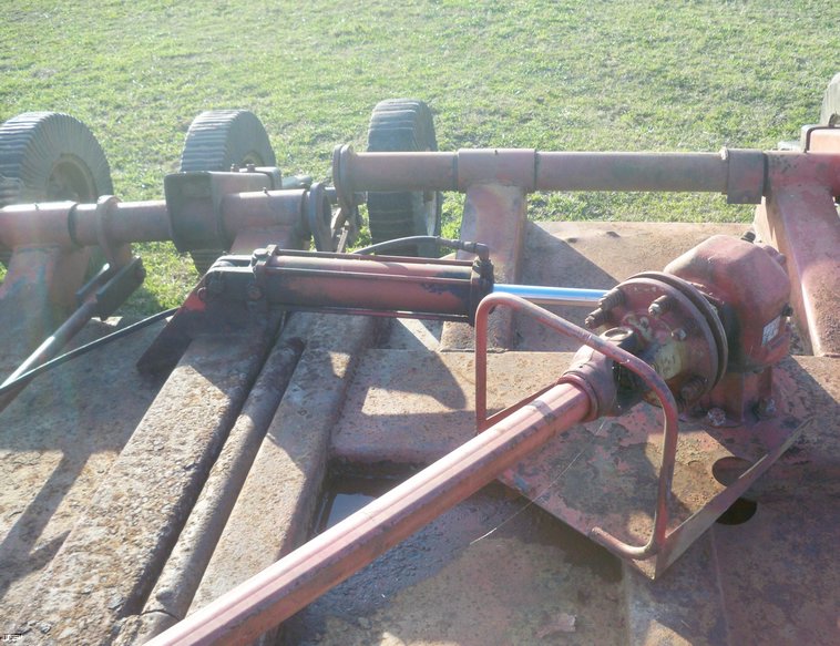 image for item 5188 Bush Hog 15' bat wing mower