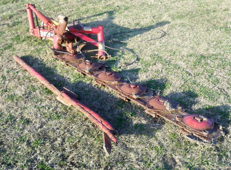 image for item 5191 Gehl 160 sickle mower