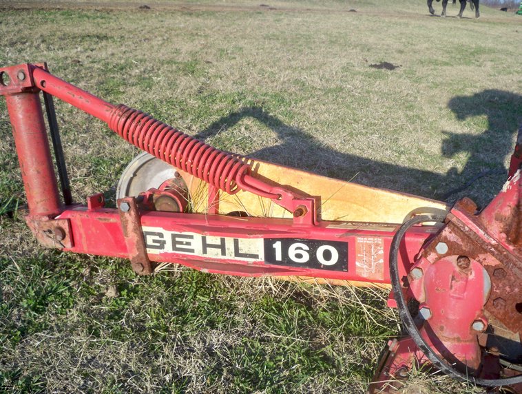 image for item 5191 Gehl 160 sickle mower
