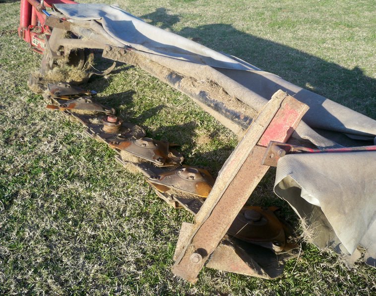 image for item 5192 Gehl 160 sickle mower