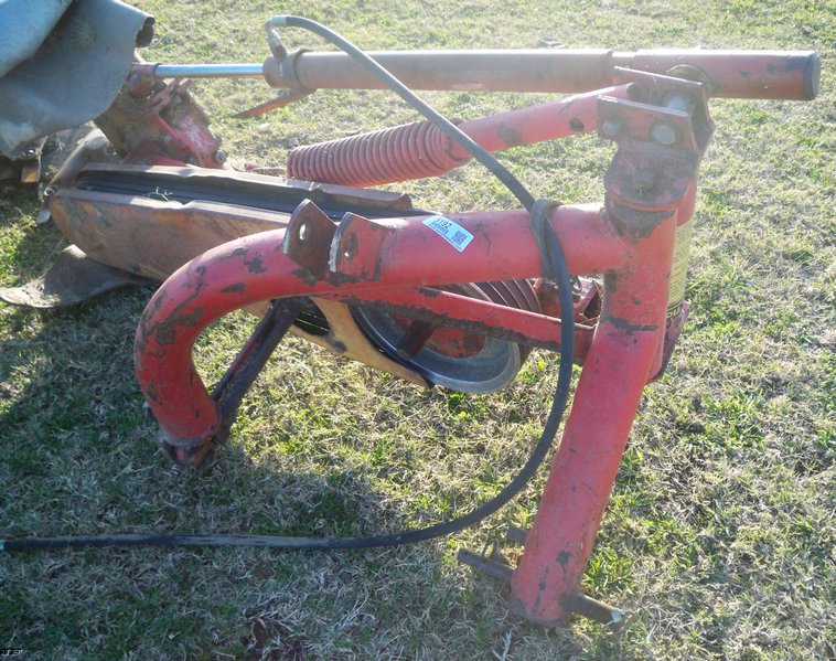 image for item 5192 Gehl 160 sickle mower