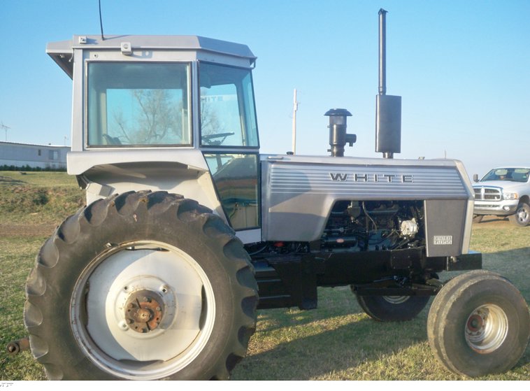 image for item 5194 1979 White 2-135 tractor