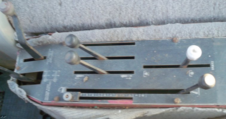 image for item 5194 1979 White 2-135 tractor