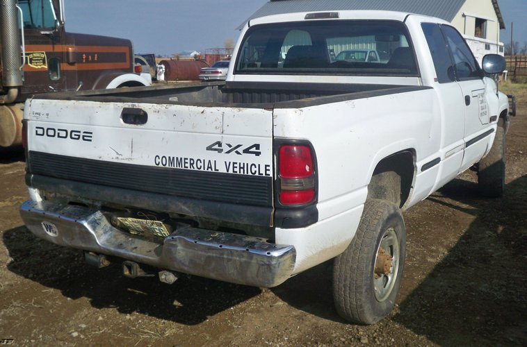 image for item 5200 1998 Dodge Ram 2500 extended cab pickup