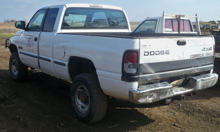 image for item 5200 1998 Dodge Ram 2500 extended cab pickup