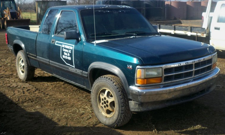 image for item 5203 1996 Dodge Dakota extended cab pickup