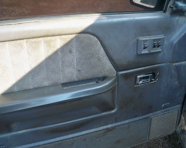 image for item 5203 1996 Dodge Dakota extended cab pickup