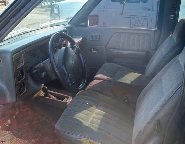 image for item 5203 1996 Dodge Dakota extended cab pickup