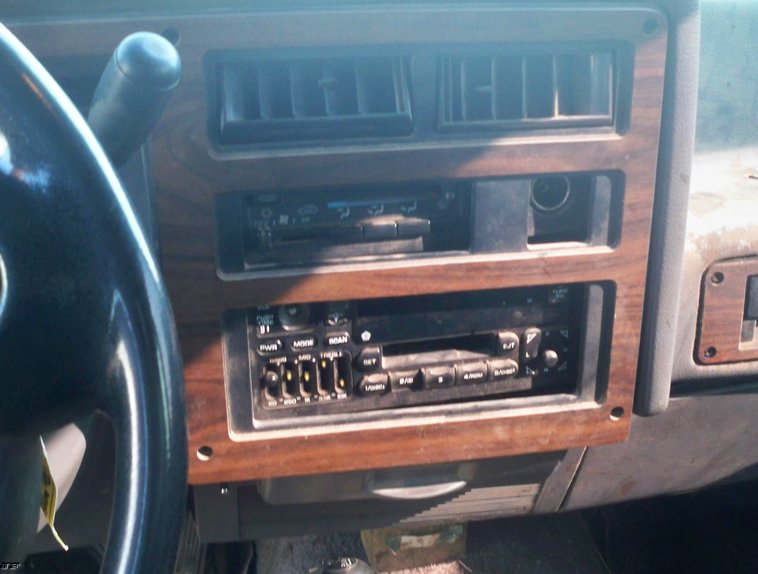 image for item 5203 1996 Dodge Dakota extended cab pickup