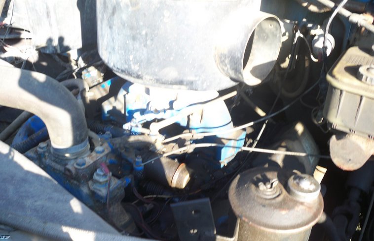 image for item 5207 1980 Ford winch truck