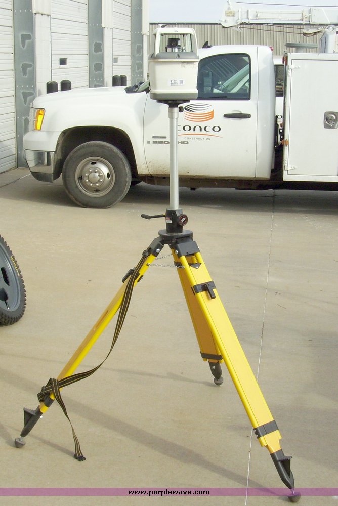 image for item 4102 Trimble Spectra GL722 precision laser