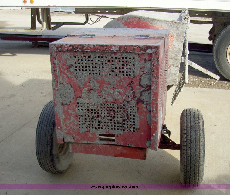 image for item 4107 Essick concrete mixer