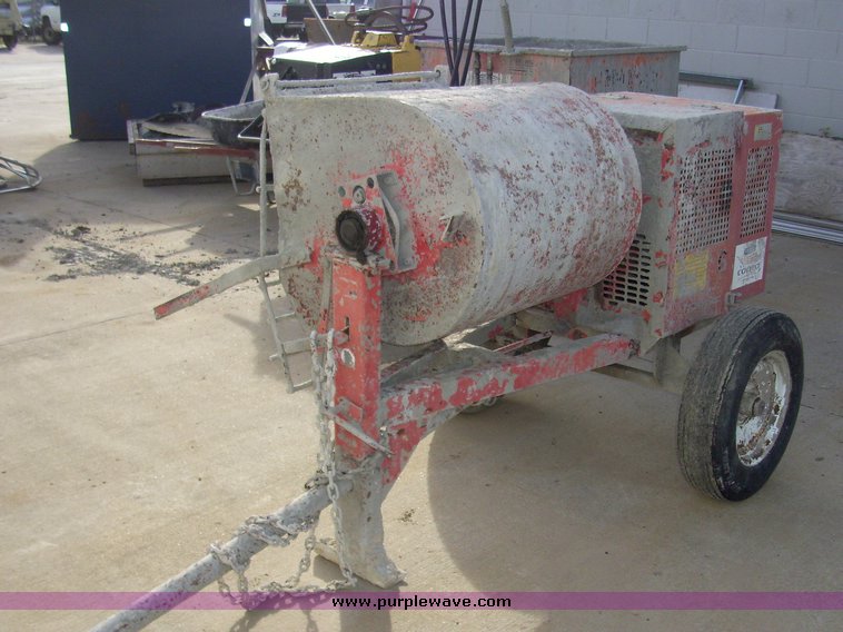 image for item 4107 Essick concrete mixer