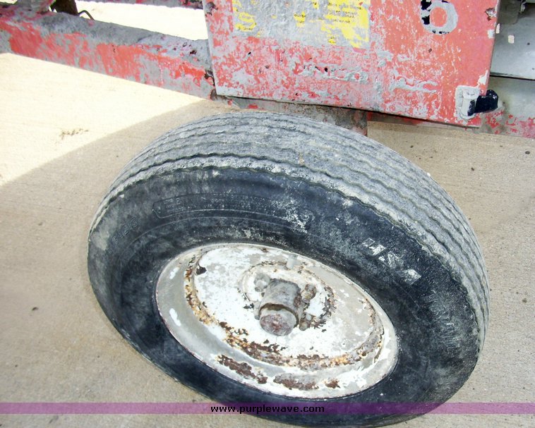 image for item 4107 Essick concrete mixer