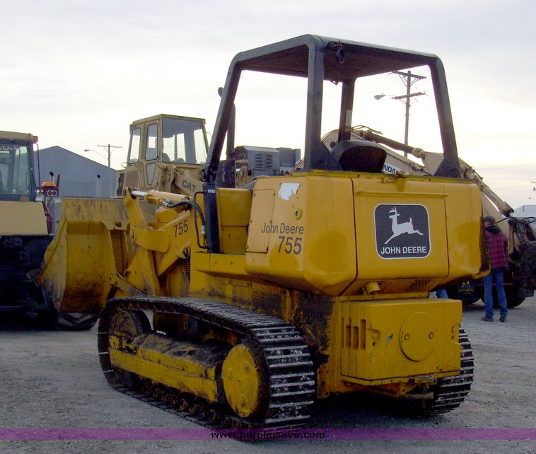 image for item 4114 1978 John Deere 755 crawler loader