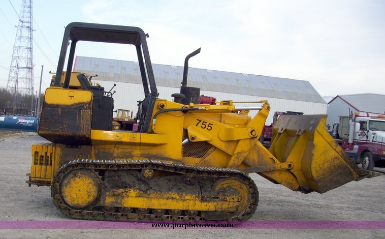 image for item 4114 1978 John Deere 755 crawler loader