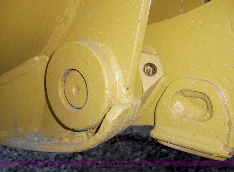 image for item 4120 1994 Caterpillar 953 crawler loader