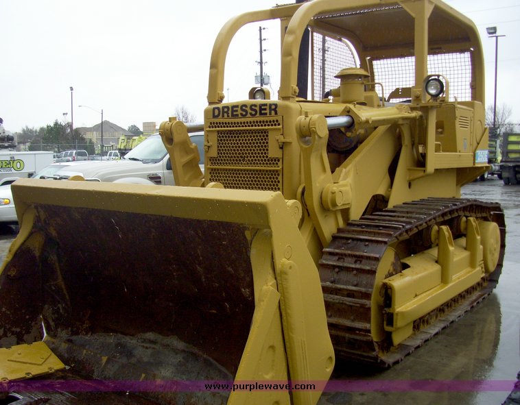 image for item 5000 1988 International Dresser 250E crawler loader